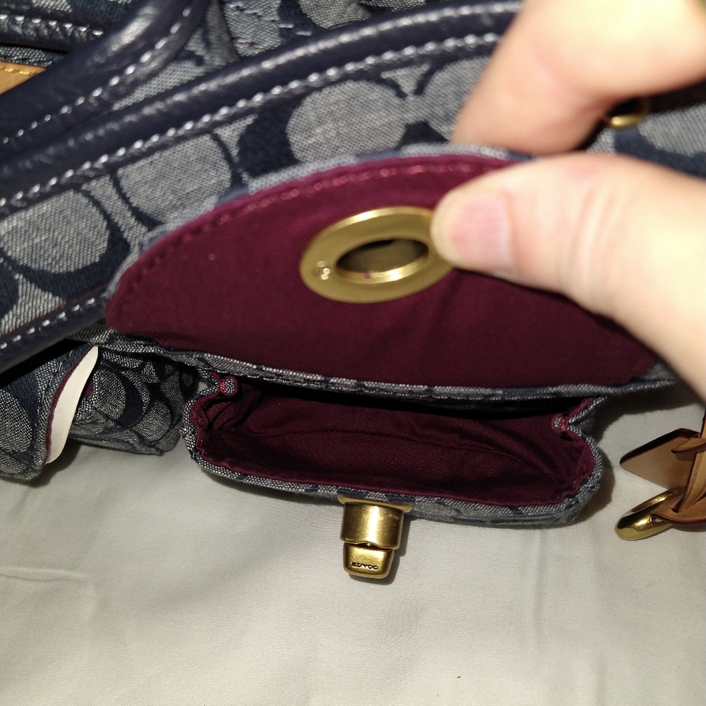 Sold**Coach New York Chambray Signature Cargo Bag - Picture 2 of 16